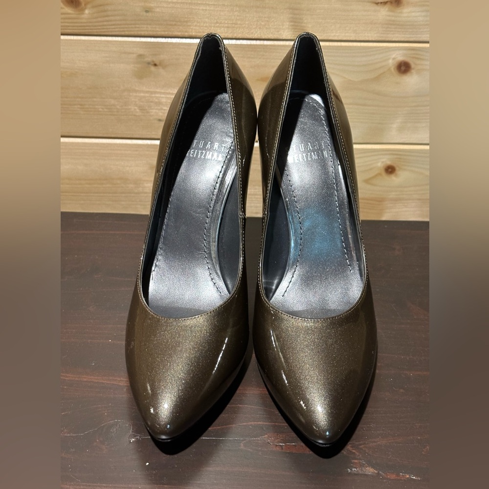 Brand new Stuart Weitzman dark gray patent heels 5 1/2
